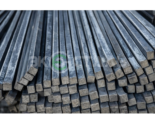 Инструментальный квадрат 120 мм 7х3