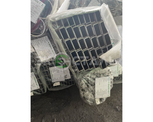 Труба нержавеющая 200х150х4 мм aisi 304 (08х18н10) электросварная матовая