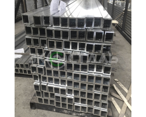 Труба алюминиевая квадратная 100х100 4 мм АД31Т4