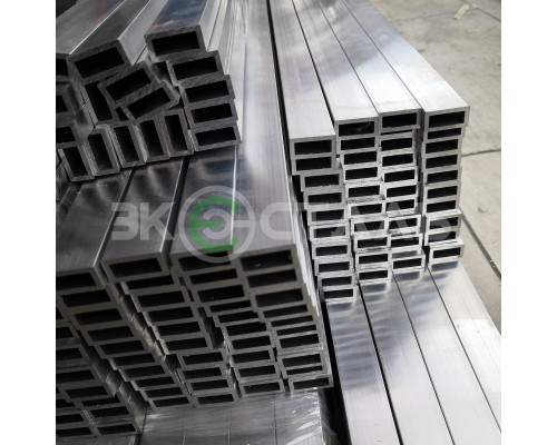 Прямоугольная алюминиевая труба 30х15 2 мм АД31Т1