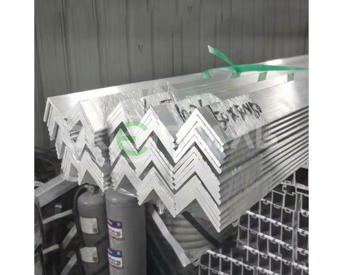 Уголок алюминиевый АД31Т1 100х50 5 мм