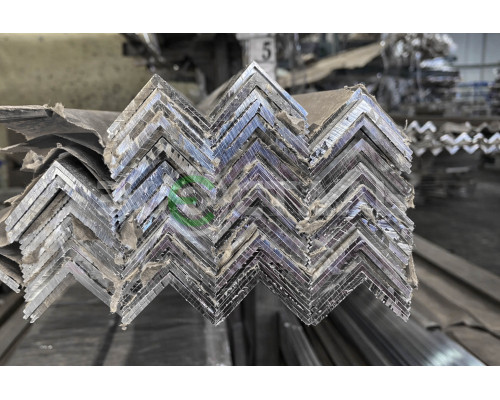 Уголок дюралевый Д16Т 25х25 мм