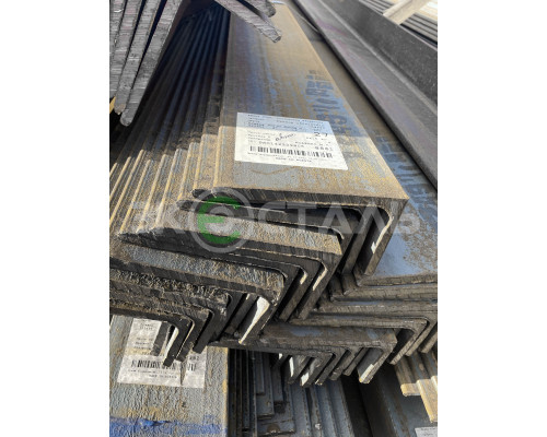 Уголок металлический 140х90х3 09Г2С горячекатаный