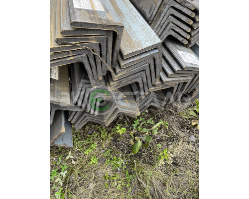 Уголок металлический 100х100х4 09Г2С горячекатаный