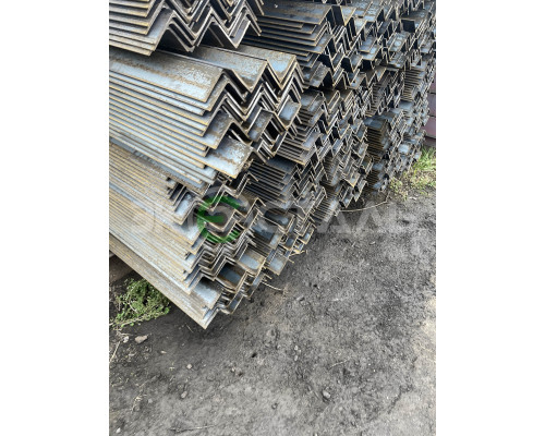 Уголок металлический 100х100х4 09Г2С горячекатаный